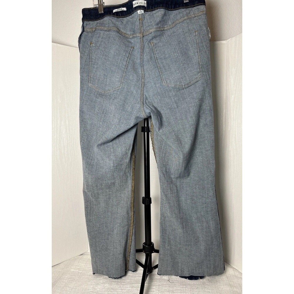 Ava & Viv Dark Wash Flare Jeans Women’s Plus Size 16 Frayed Hem Stretch Denim - Picture 9 of 14